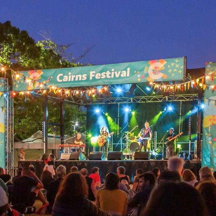 Funding boost to provide theatre experience at Cairns Festival Warren